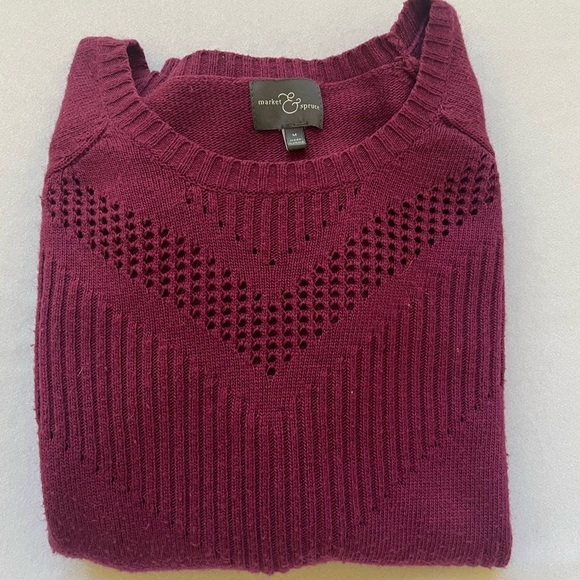Market & Spruce Crew Neck Sweater with Design Elements in Wine Size Medium - Picture 2 of 5